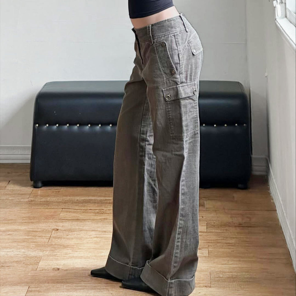 Retro low waisted straight leg workwear style slimming jeans