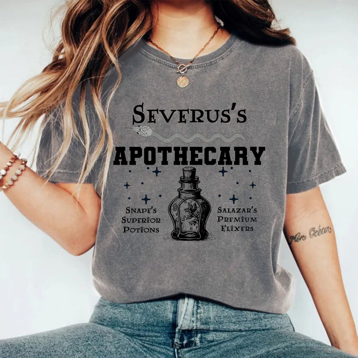 Make vintage T-shirts with printed designs