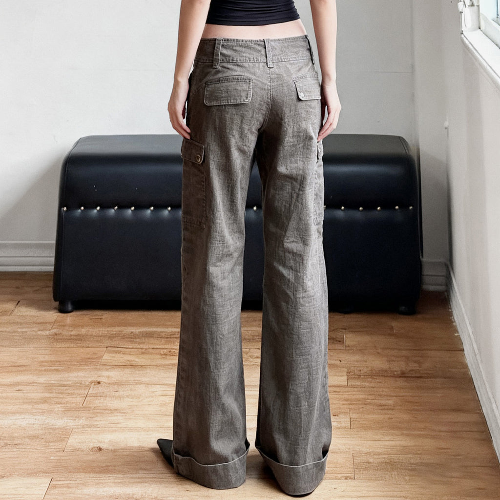 Retro low waisted straight leg workwear style slimming jeans